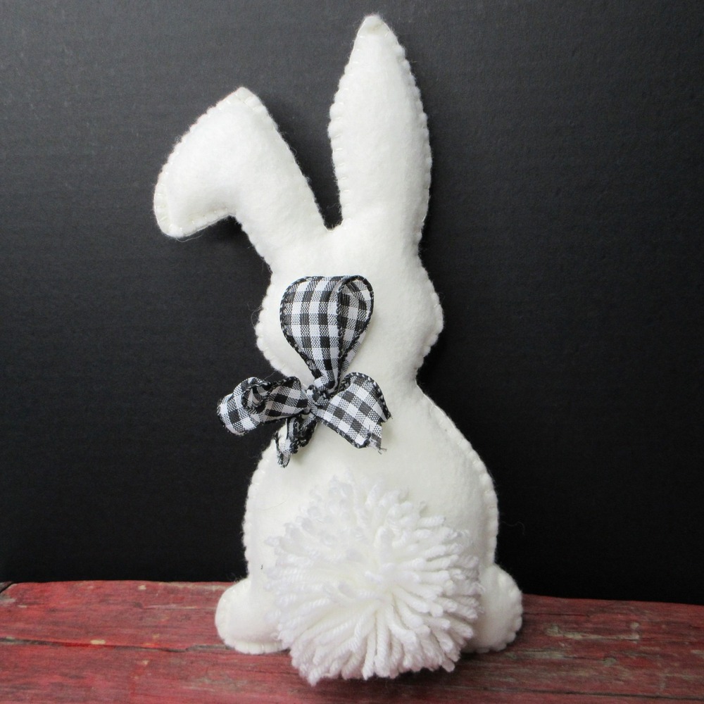Primitive White Felt Bunny Rabbit Black Gingham Bow Yarn Tail Easter Handmade